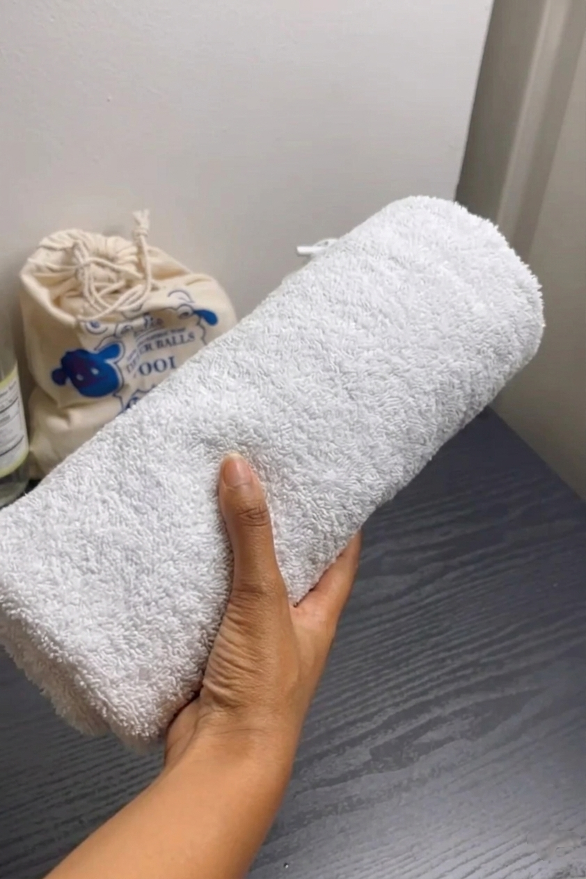 Bath Towel view 3